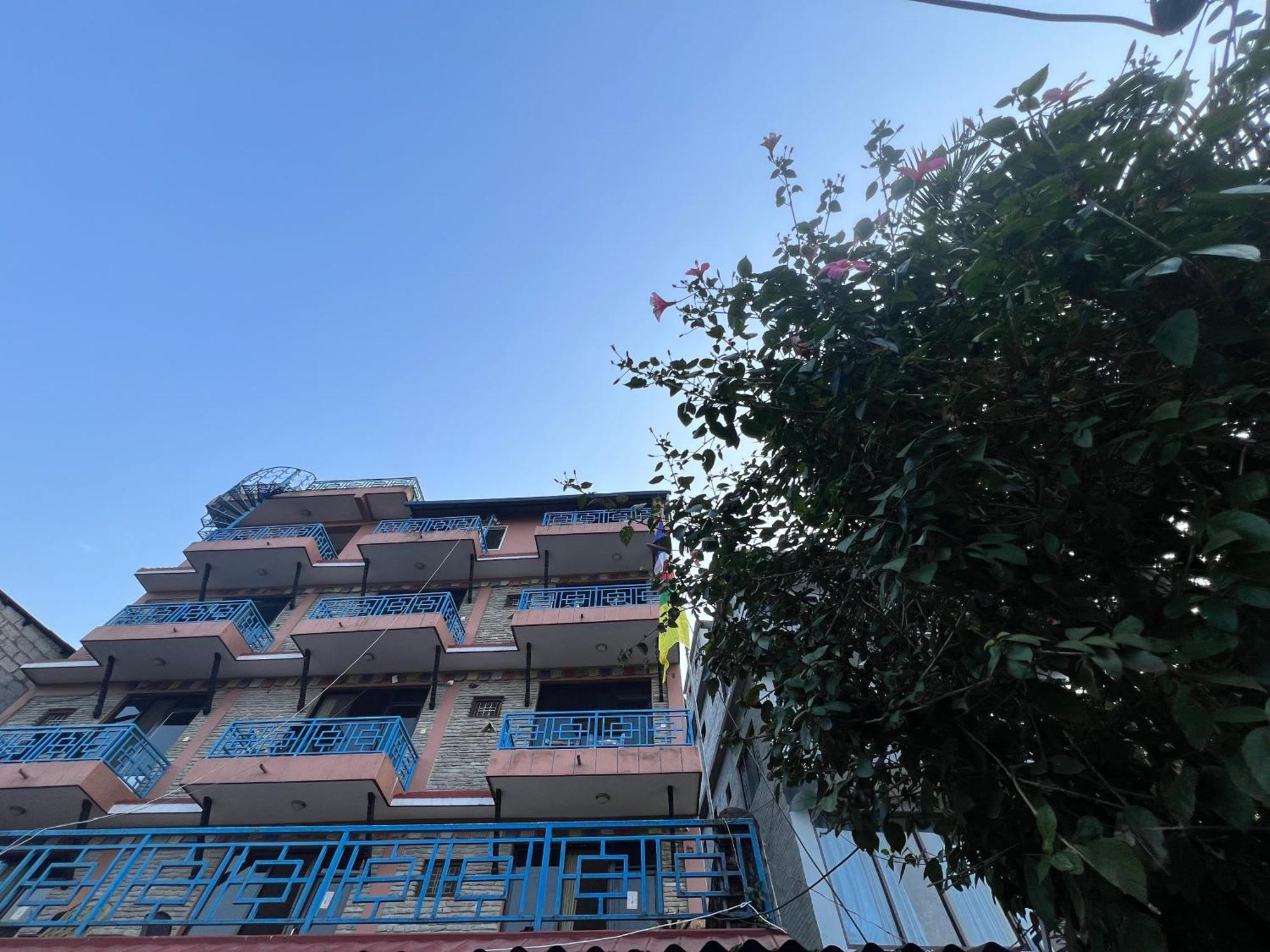 פוקהרה Little Pilgrim Family Lodge מראה חיצוני תמונה